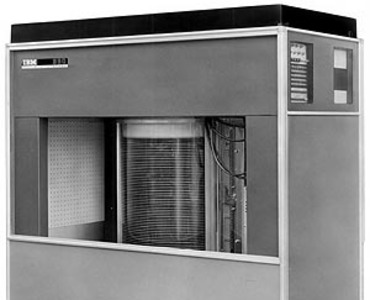 Pevný disk IBM 350 